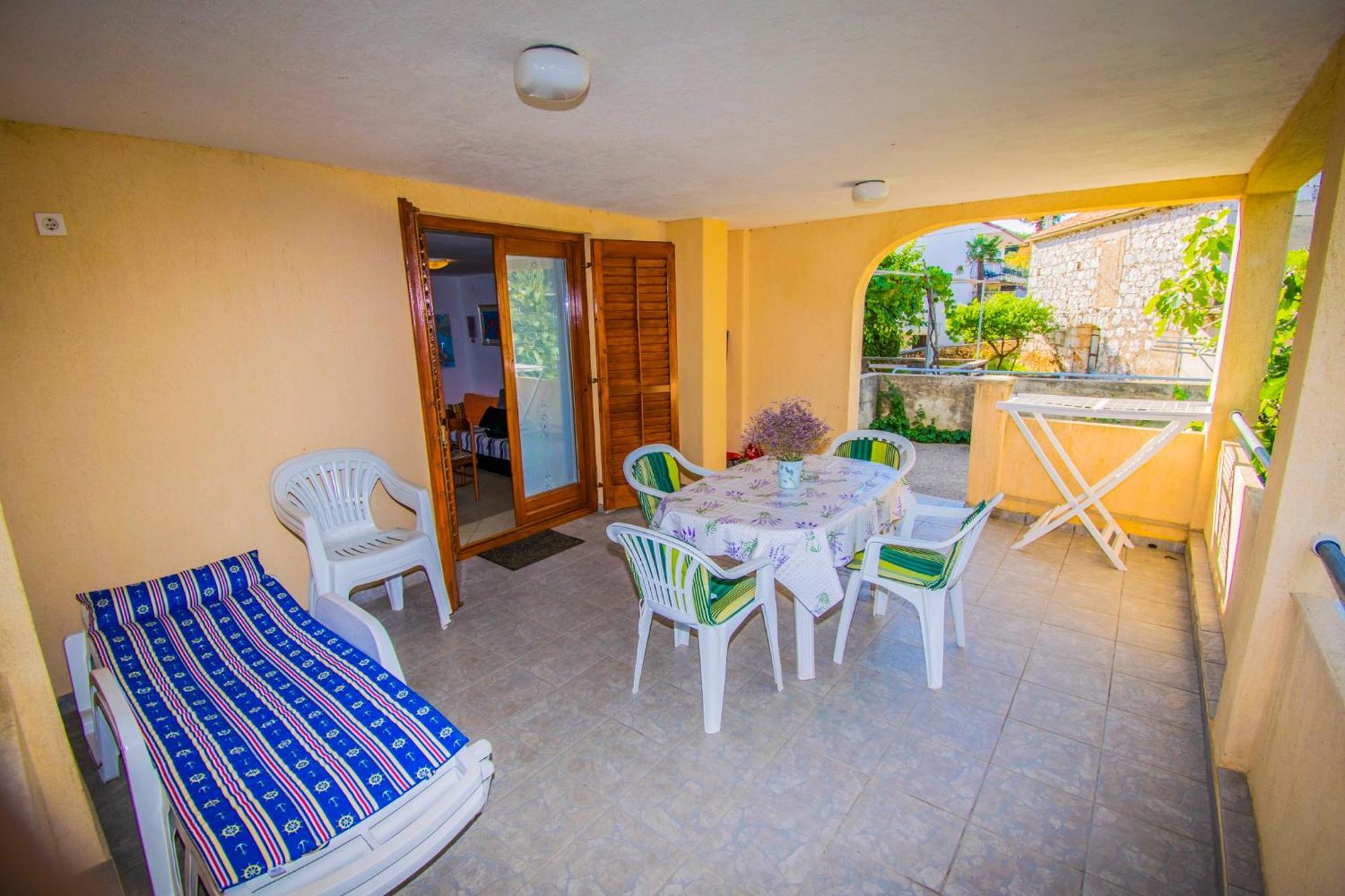 Apartment Dobrinj 1 Екстер'єр фото