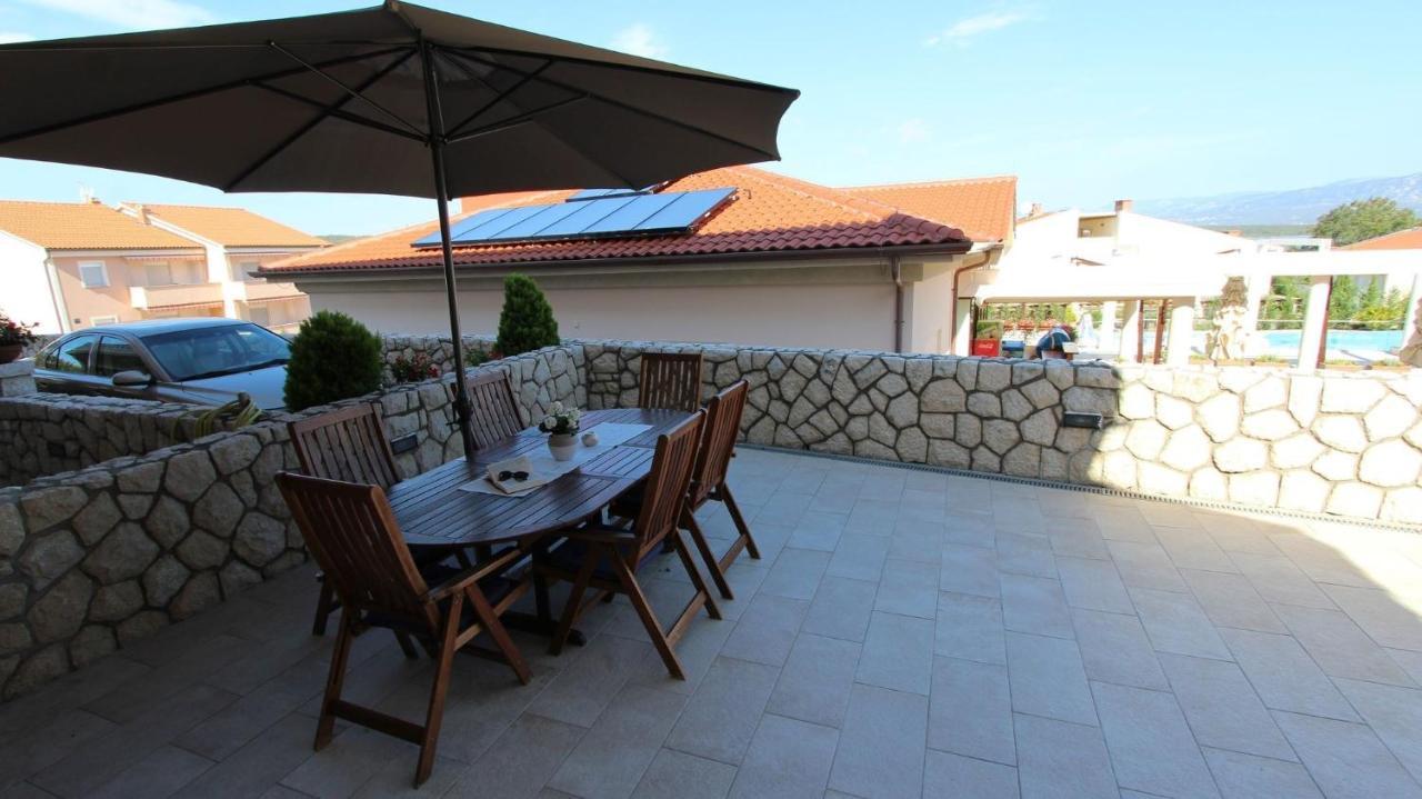 Apartment Dobrinj 1 Екстер'єр фото